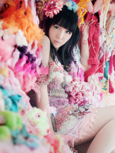 http://www.carnation-web.com/news/oomoriseiko_ninagawa_web.jpg